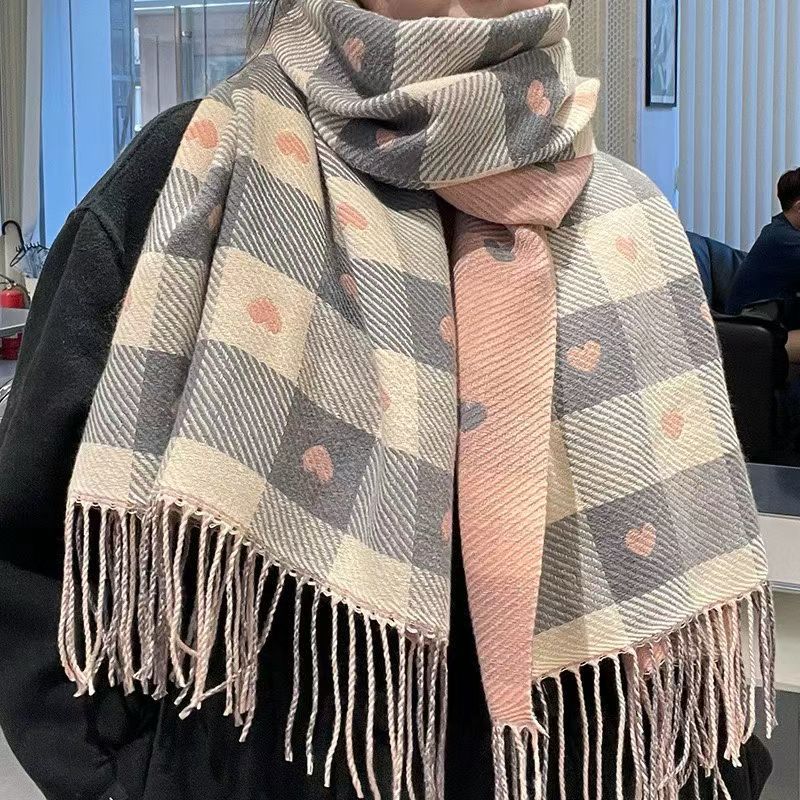 Viral-Style Two-Tone Heart Check Cashmere Scarf – Versatile, Soft and Cozy Large Shawl & Neck Warmer for Women, Ideal for Winter